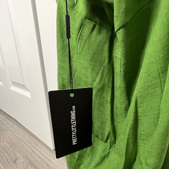 PRETTY LITTLE THING olive linen lace up romper - Picture 6 of 6